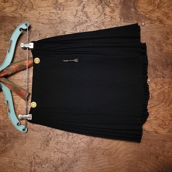 Cache Dresses & Skirts - Cache Pleated Mini Skirt Size 4